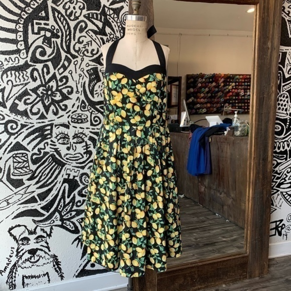Lindy Bop Lemon 🍋 Print Cotton Dress - Picture 7 of 9